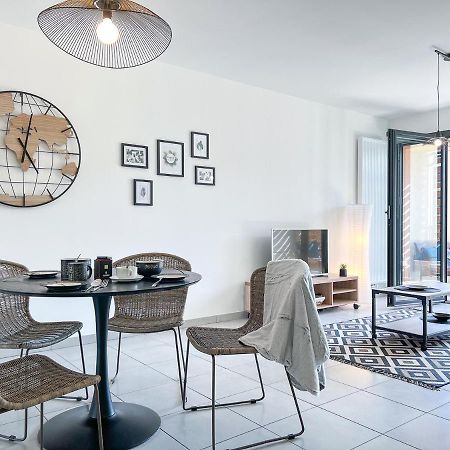 Appartement Le frère Charmes à Aurillac Extérieur photo
