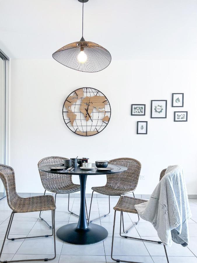 Appartement Le frère Charmes à Aurillac Extérieur photo