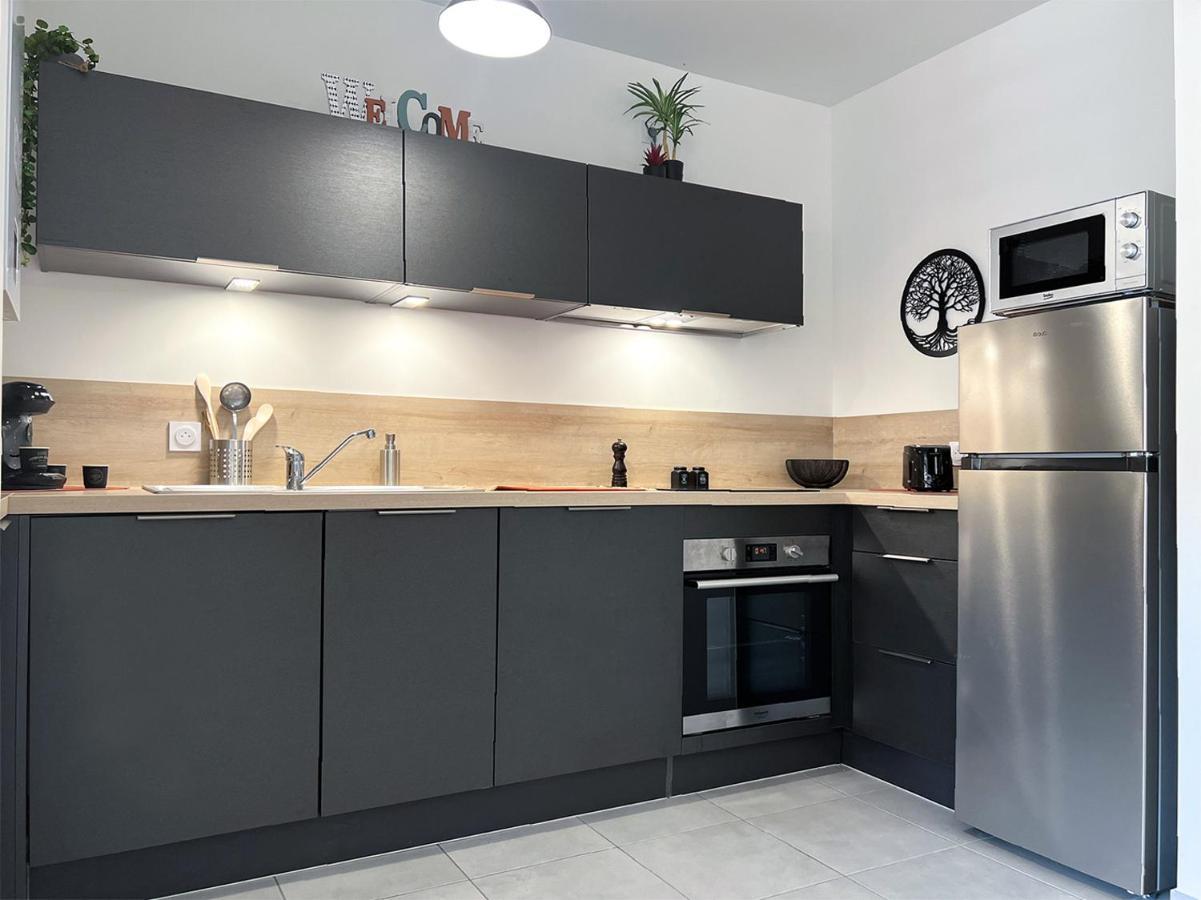 Appartement Le frère Charmes à Aurillac Extérieur photo