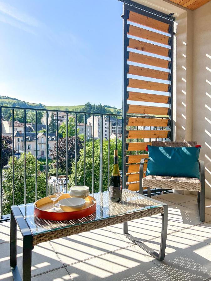 Appartement Le frère Charmes à Aurillac Extérieur photo